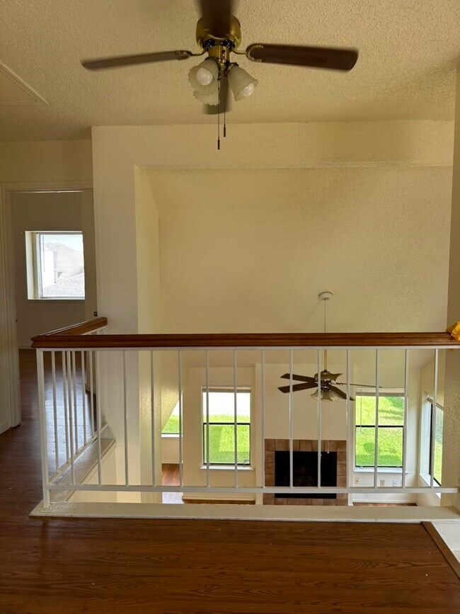 Building Photo - 8623 Beechcrest St