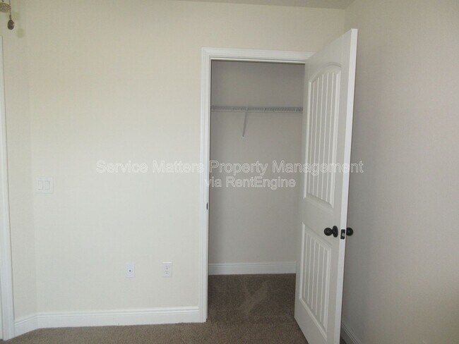 Building Photo - 5673 Cane Syrup Cir