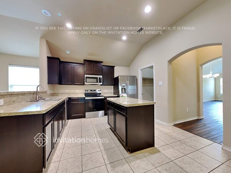 Building Photo - 6512 Sierra Madre Dr