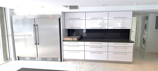 Building Photo - 468 Golden Isles Dr