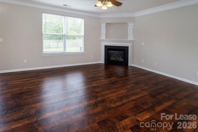 Building Photo - 6749 Sequoia Hills Dr