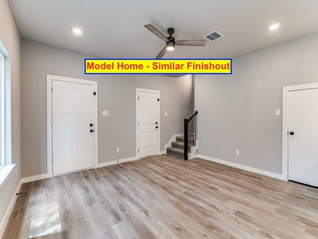 Building Photo - Yasmin Court Townhomes