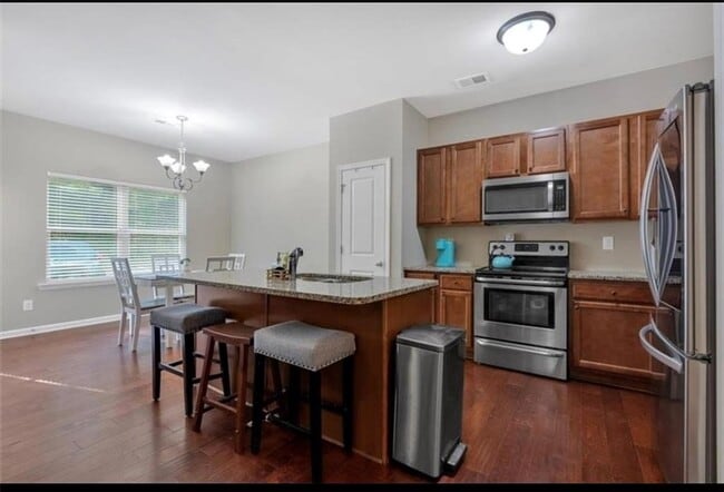 Building Photo - 3251 Blue Springs Trace