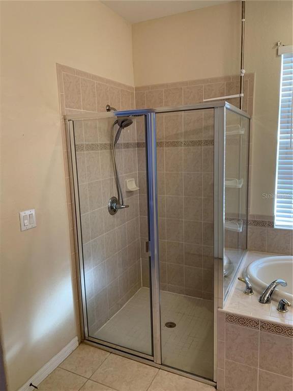 Building Photo - 10724 Banfield Dr