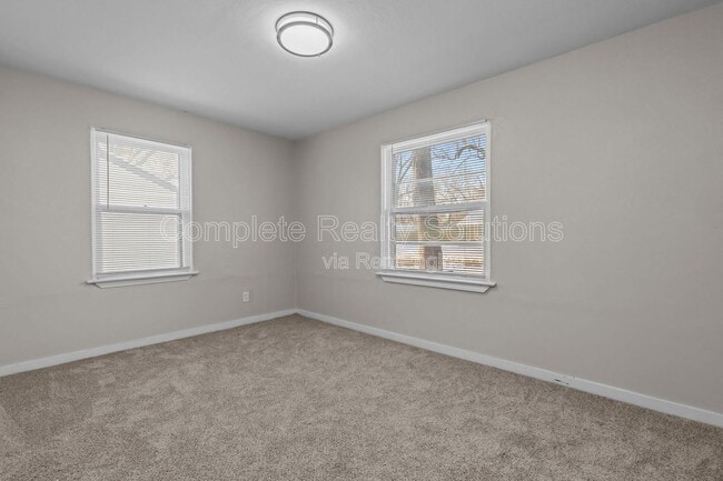 Building Photo - 1644 Nemnich Rd