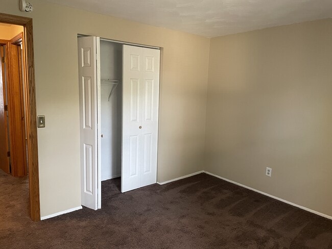 Building Photo - 229 Danesmoor Rd