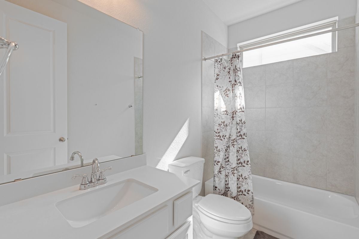 Building Photo - 213 Mira Mesa Dr