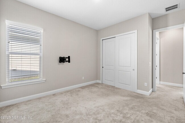 Building Photo - 131 Vly Fls Wy