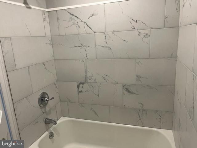 Building Photo - 6632 N Broad St