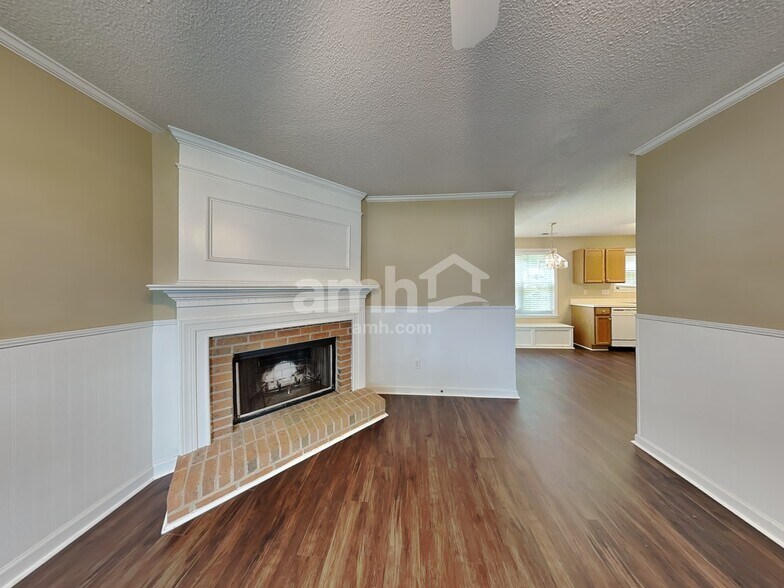Building Photo - 706 Bellmeade Bay Dr