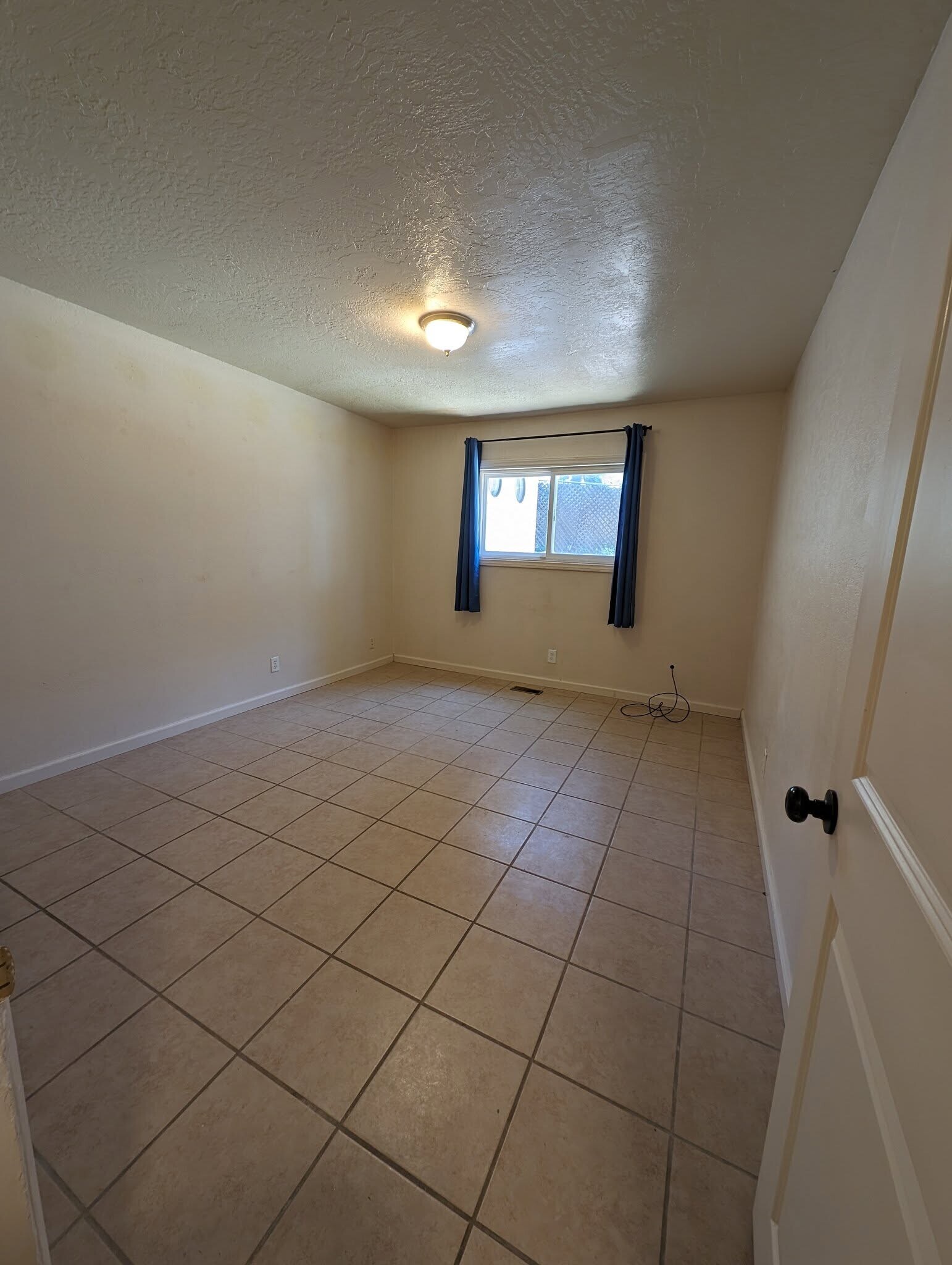 Building Photo - 41753 Switzerland Dr