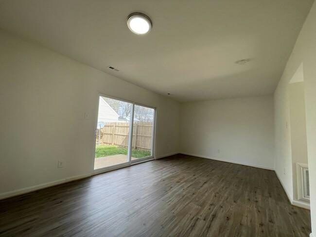 Building Photo - 3953 Old Brook Rd