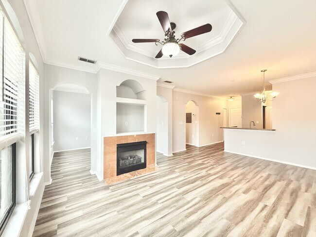 Building Photo - 2725 Via Cipriani