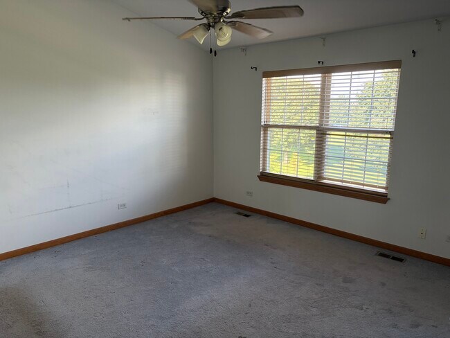 Building Photo - 14638 Patriot Square Dr W