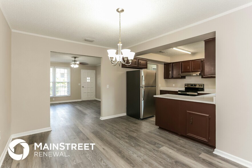 Building Photo - 85589 Winona Bayview Rd