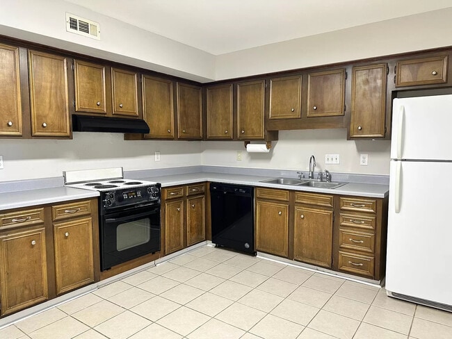 Building Photo - 11111 Park Rd