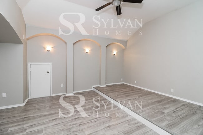 Building Photo - This is Tailored to Your Highest Standards.