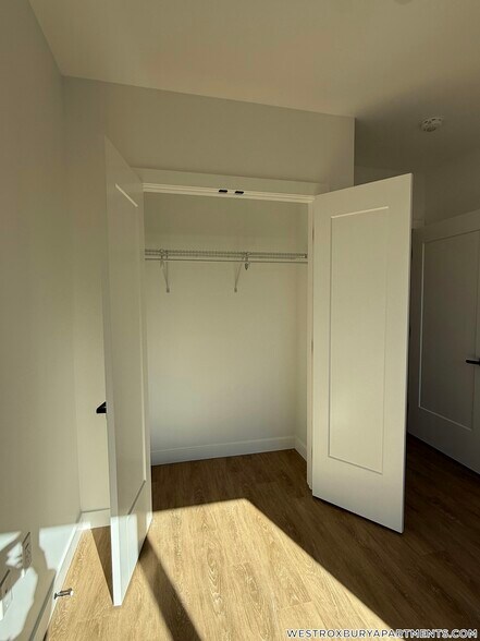 Building Photo - 199 Gardner St