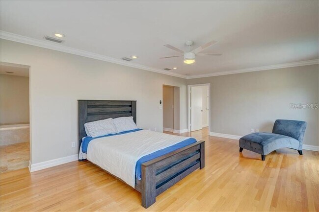 Building Photo - 809 Brightwaters Blvd NE