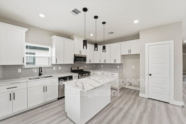 Building Photo - 3107 Grassmere St