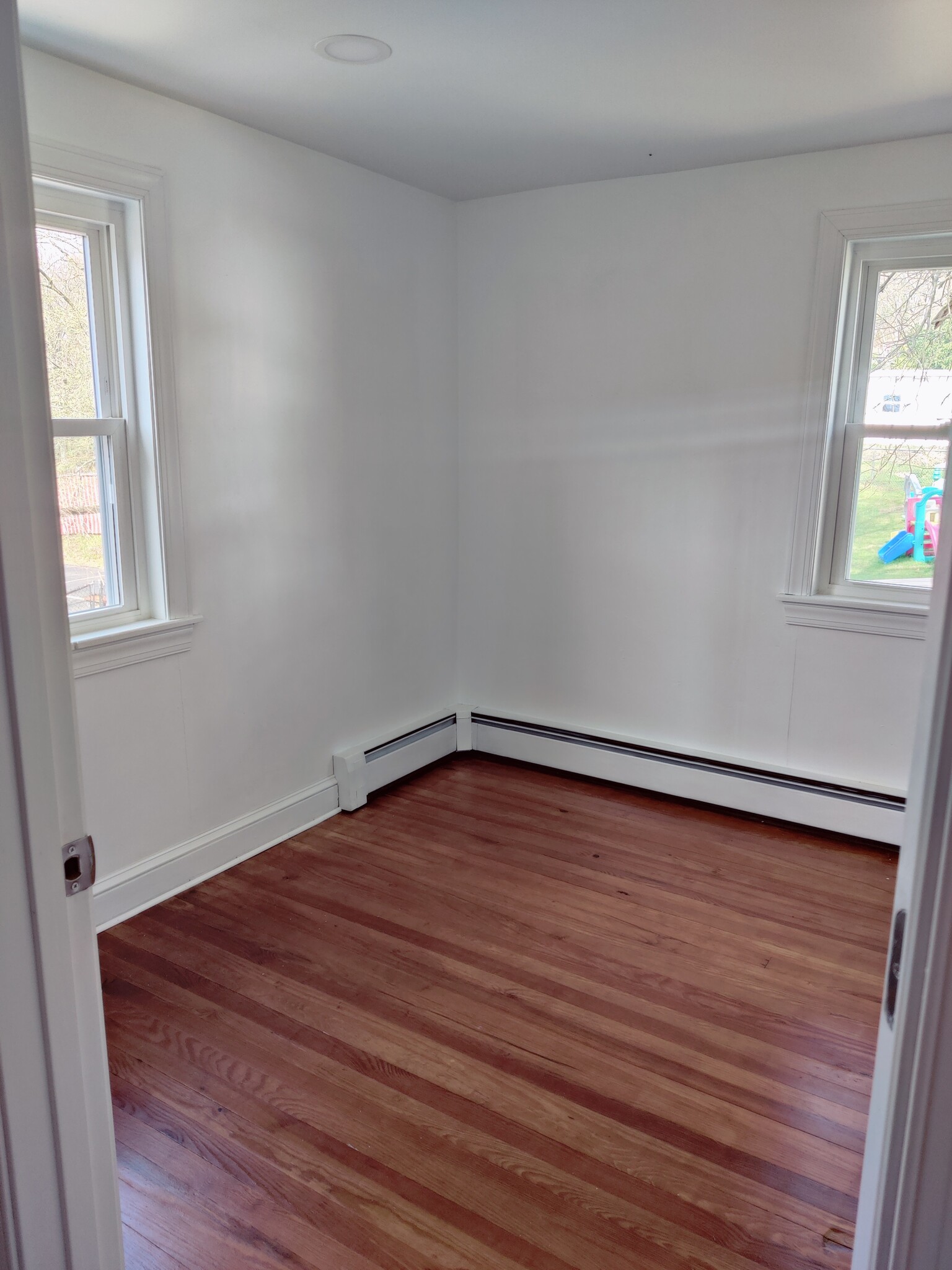 2nd bedroom or office - 1009 Reading Ave