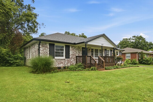 Building Photo - Move-In Ready East Nashville Home Just Minutes from Downtown