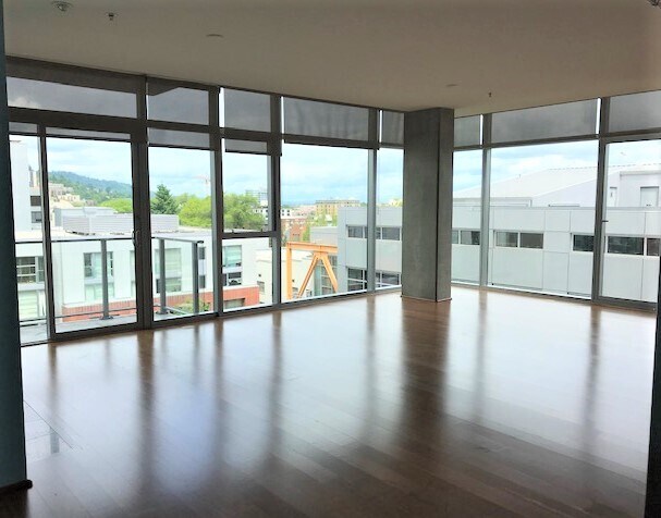 Open Concept living - 1221 SW 10th Ave