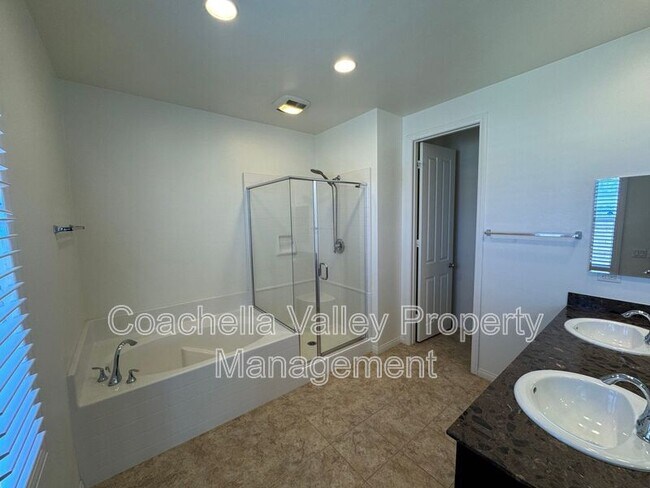 Building Photo - 74049 Kingston Ct W