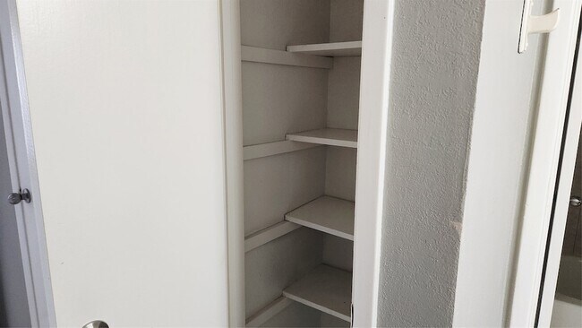 Building Photo - 7313 Gulf Fwy