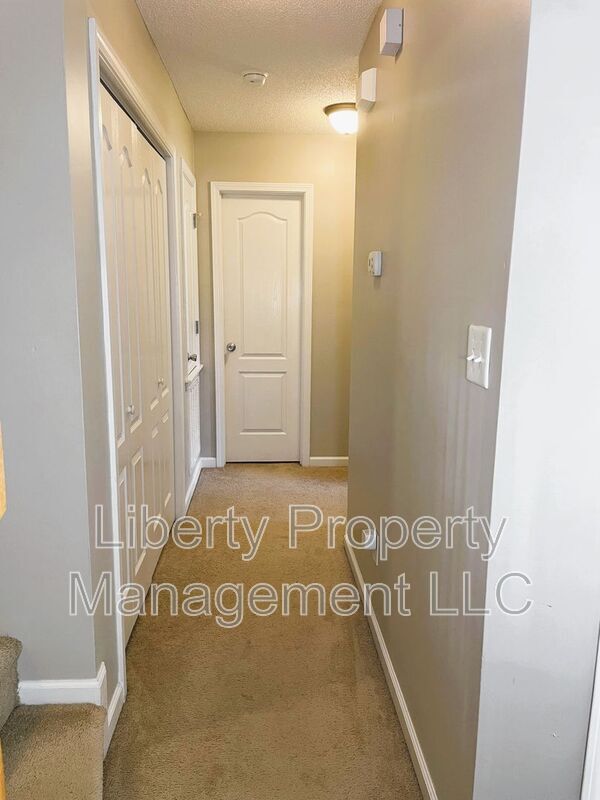 Building Photo - 2404 Camp Lejeune Ct