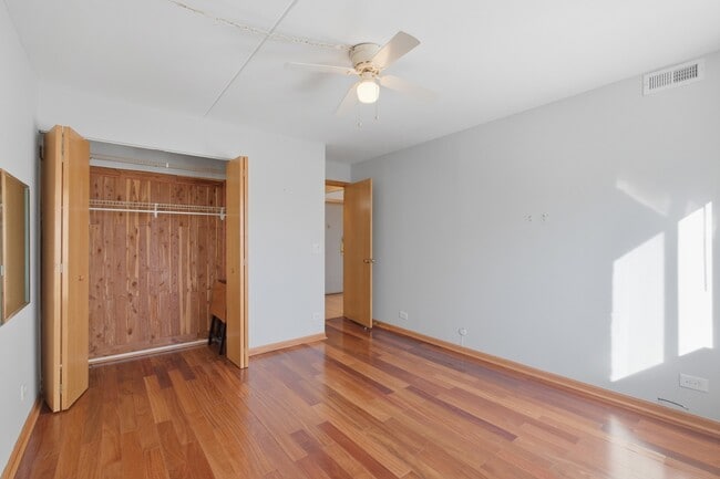 Building Photo - 1460 Fairlane Dr