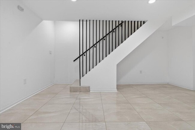 Building Photo - 4336 Dubois Pl SE