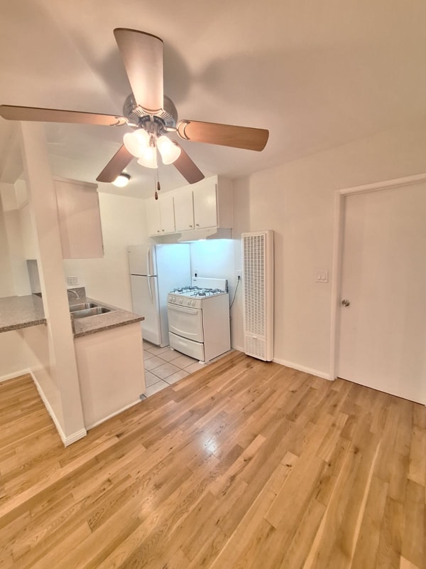 Building Photo - 4660 Kester Ave