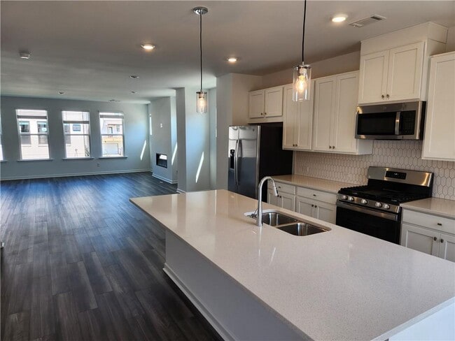 Building Photo - 408 Nix Ln