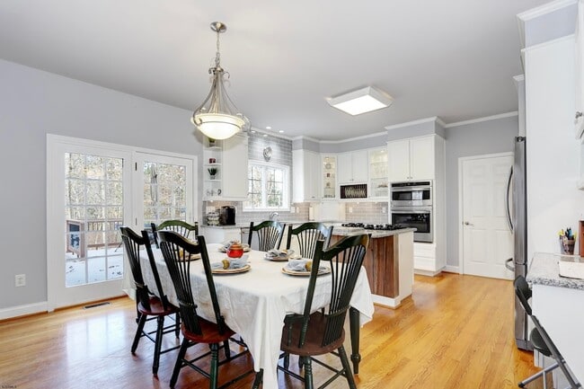 Building Photo - 113 Lighthouse Ln