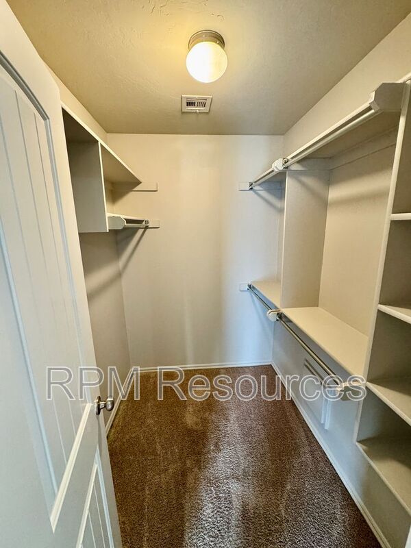 Building Photo - 2432 NW 197th St