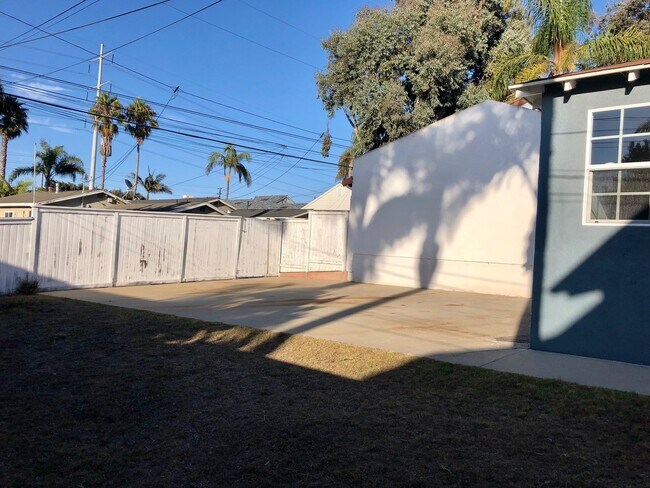 Building Photo - Sand Section Home for rent