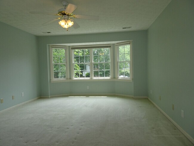 Building Photo - 4 Bedroom 2.5 Bath Home in Powhatan Secondary