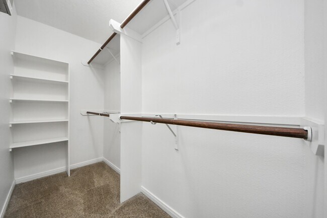 Building Photo - 1324 S Johnson St