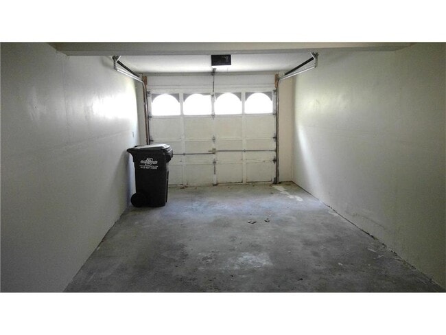 Building Photo - 14107 Merrywood Cir
