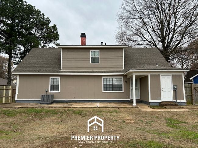 Building Photo - Spacious 5 Bedroom Home for Rent in Southaven, MS | Hardwood Floors, Fireplace & Fenced Yard