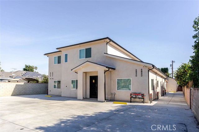 Building Photo - 6850 1/2 Ranchito Avenue, Los Angeles, CA 91405 - 3 BR 3 BA house