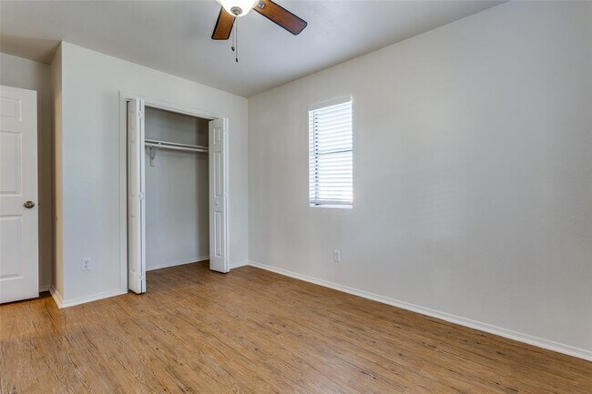 Building Photo - 2214 Winchester Dr