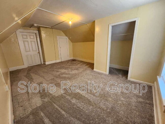 Building Photo - 1435 3rd Ave