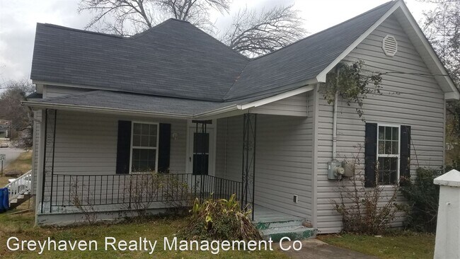 Building Photo - 3 br, 1 bath House - 701 N Market Street