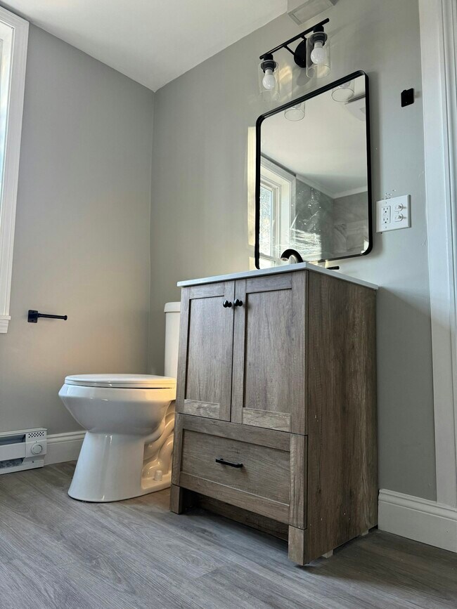 Building Photo - 293-295 Water Street, Unit 1