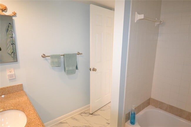 Building Photo - 238 Mariner Dr