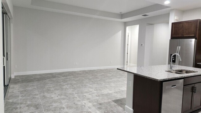 Building Photo - 14970 RedCove Pl