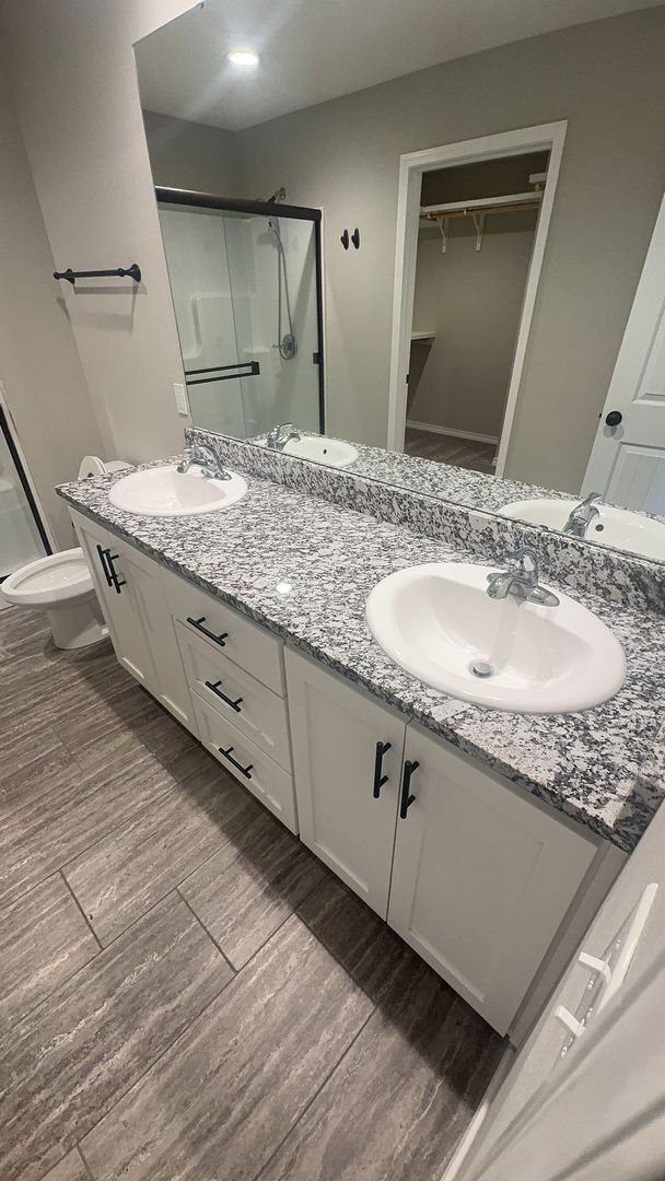 Building Photo - Your Next Home Awaits