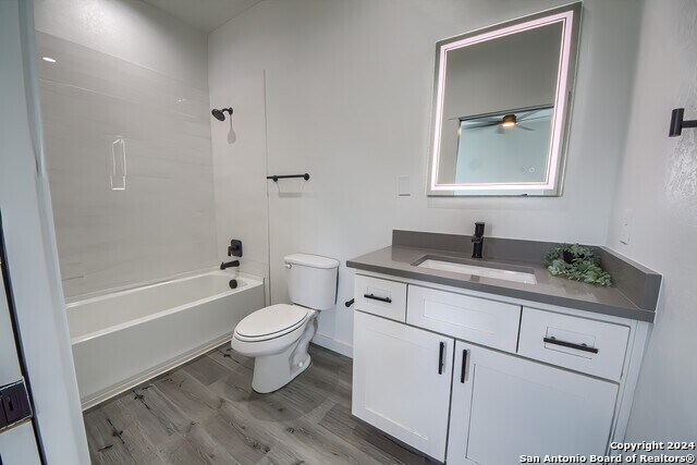 Building Photo - 2066 Dry Creek